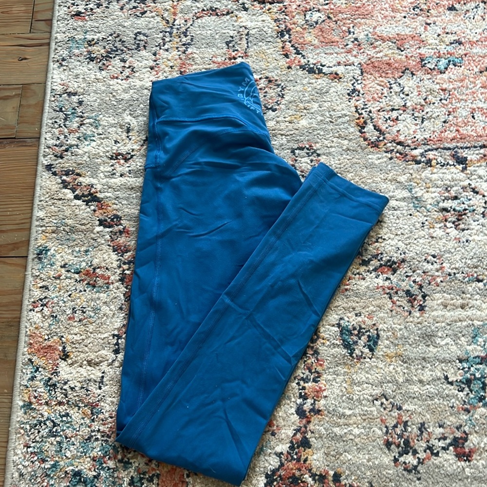 Small Gymshark leggings